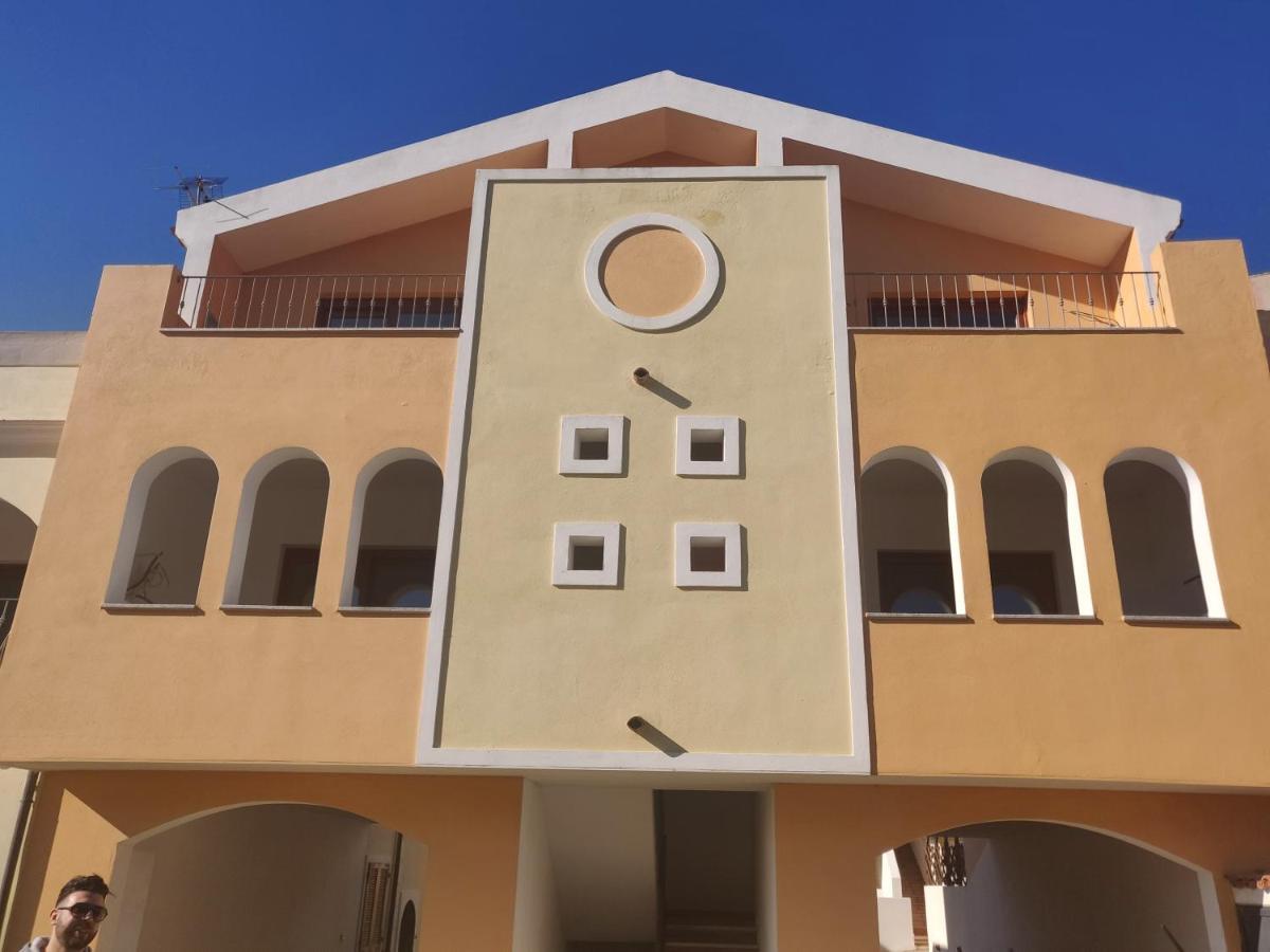 Case Vacanze A Santa Teresa Di Gallura Экстерьер фото